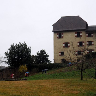 42 Senioren und Seniorinnen besuchten am 10. März das Schloss Amberg